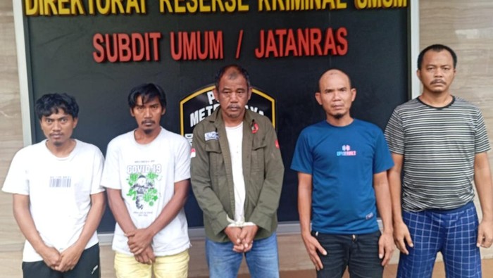 POLDA METRO JAYA UNGKAP KASUS PUNGLI OKNUM ORMAS TRINUSA DI PASAR SGC CIKARANG, PELAKU RAIH UNTUNG RP 5 MILIAR SEJAK 2020