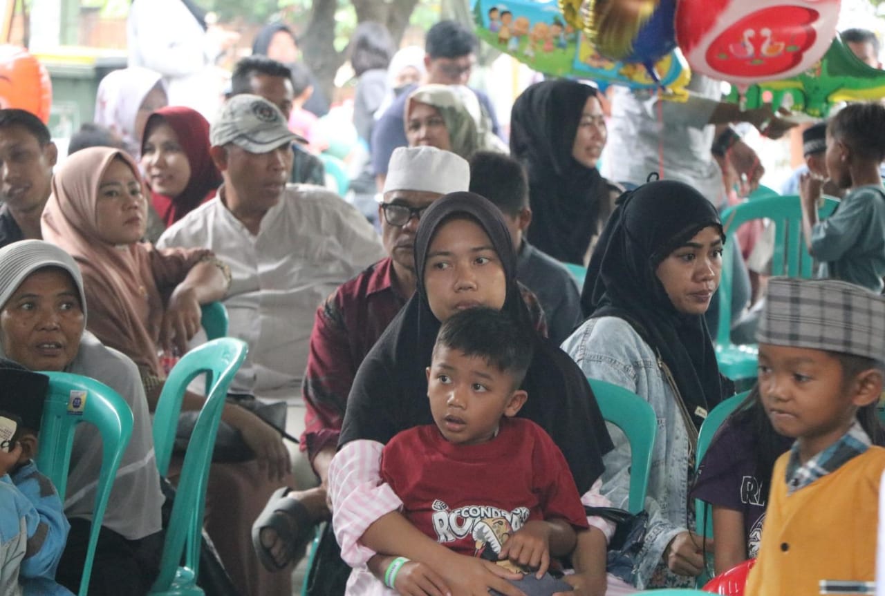 BMKB dan Warga Kakalia Gelar Sunatan Massal untuk 107 Anak di Masjid Darussalam